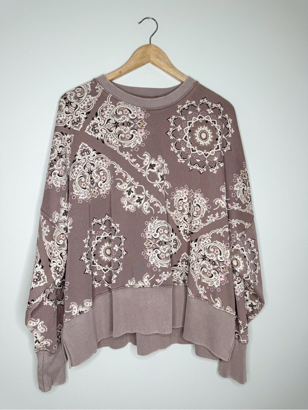 American Eagle Boho Paisley Oversized Boxy Fit Lived in Crewneck Sweatshirt